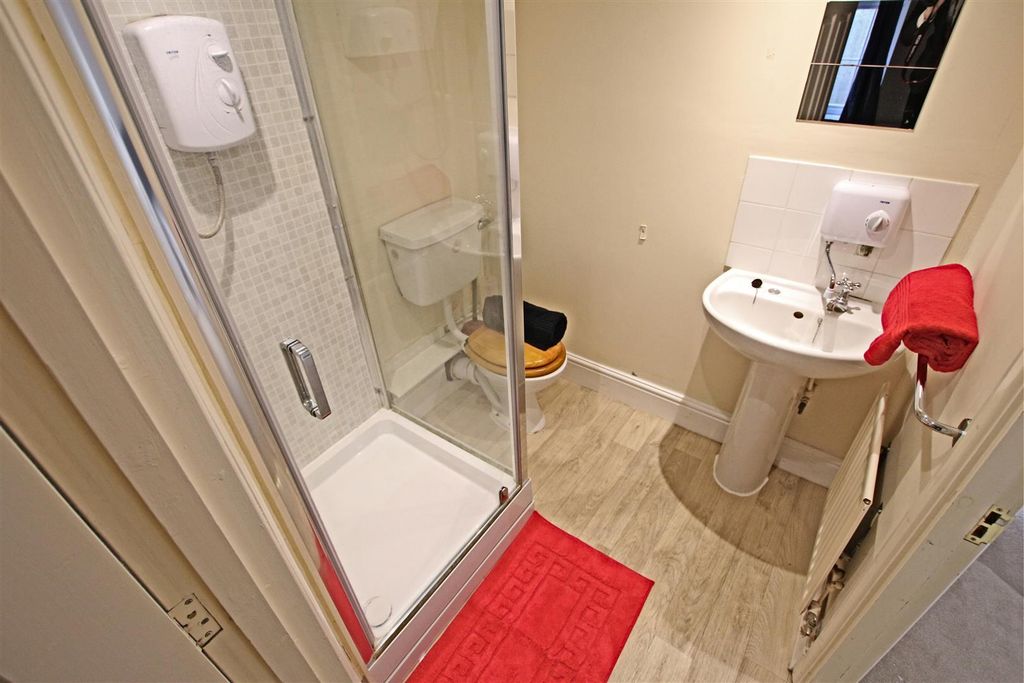 Property photo 3 of 6 5.Jpg