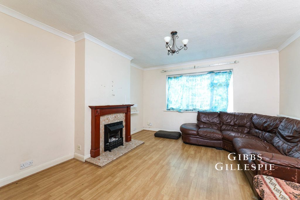 Property photo 2 of 10 Photo