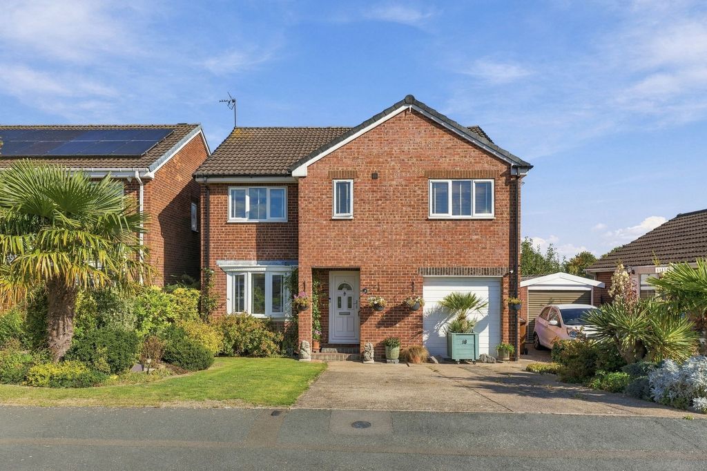 Property photo 1 of 37