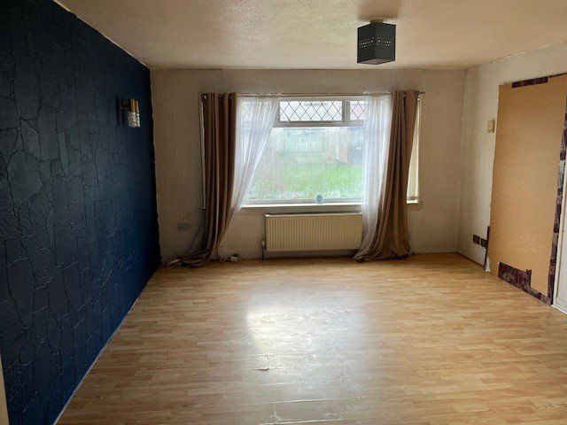 Property photo 2 of 9 Lounge