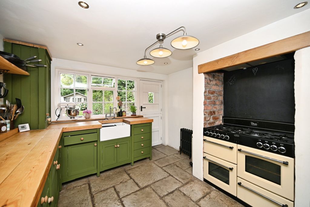 Property photo 3 of 22