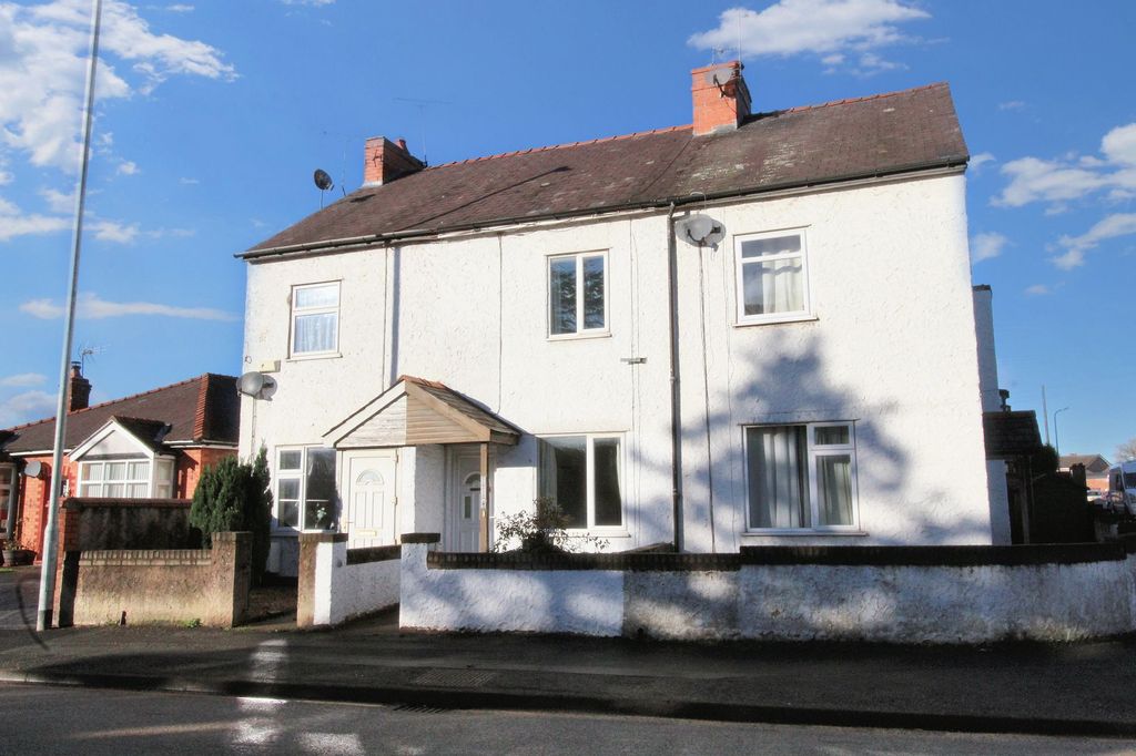 Property photo 2 of 17 Front