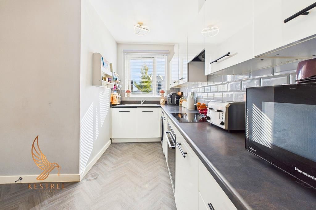 Property photo 3 of 29 25.Png