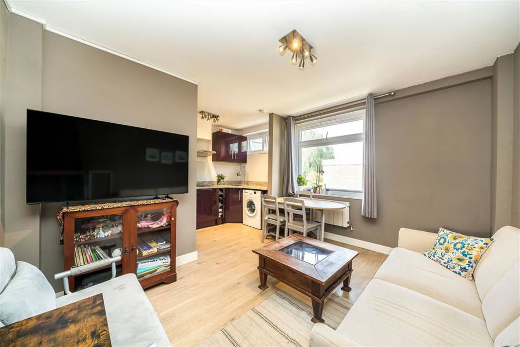 Property photo 2 of 7