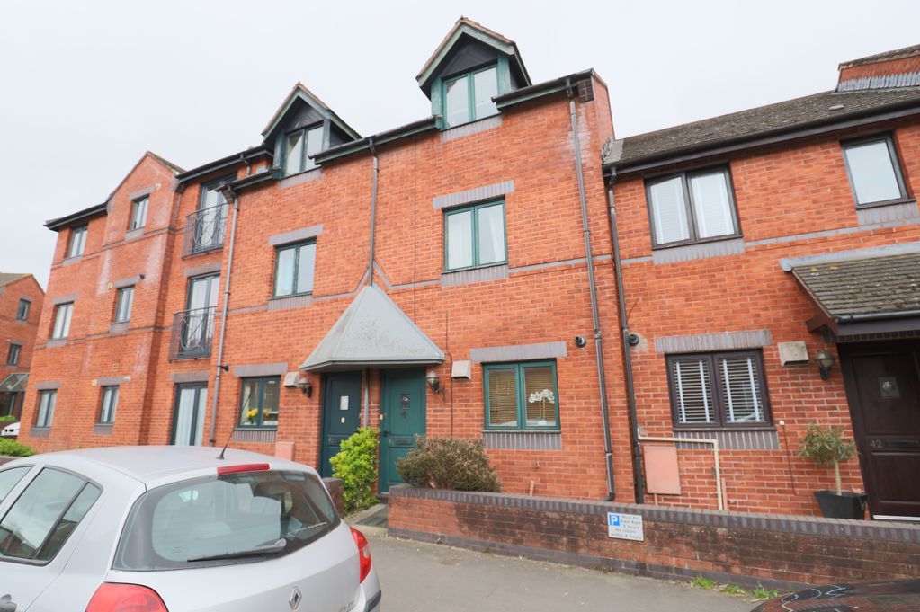 Property photo 1 of 12 Photo 6