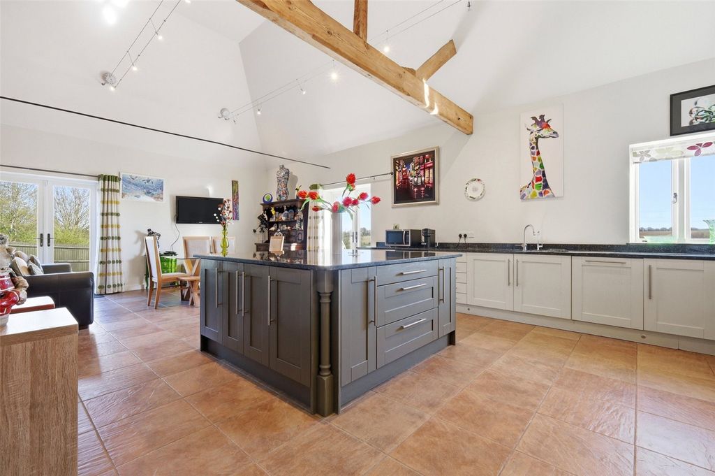 Property photo 2 of 42 Picture No. 55