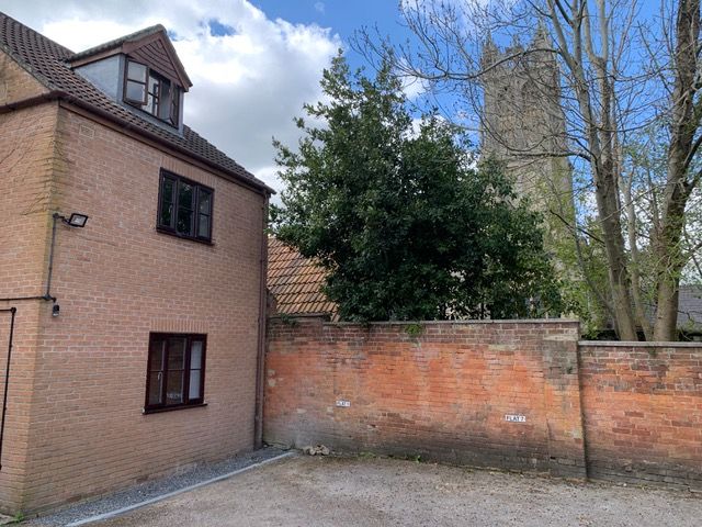 Property photo 2 of 10