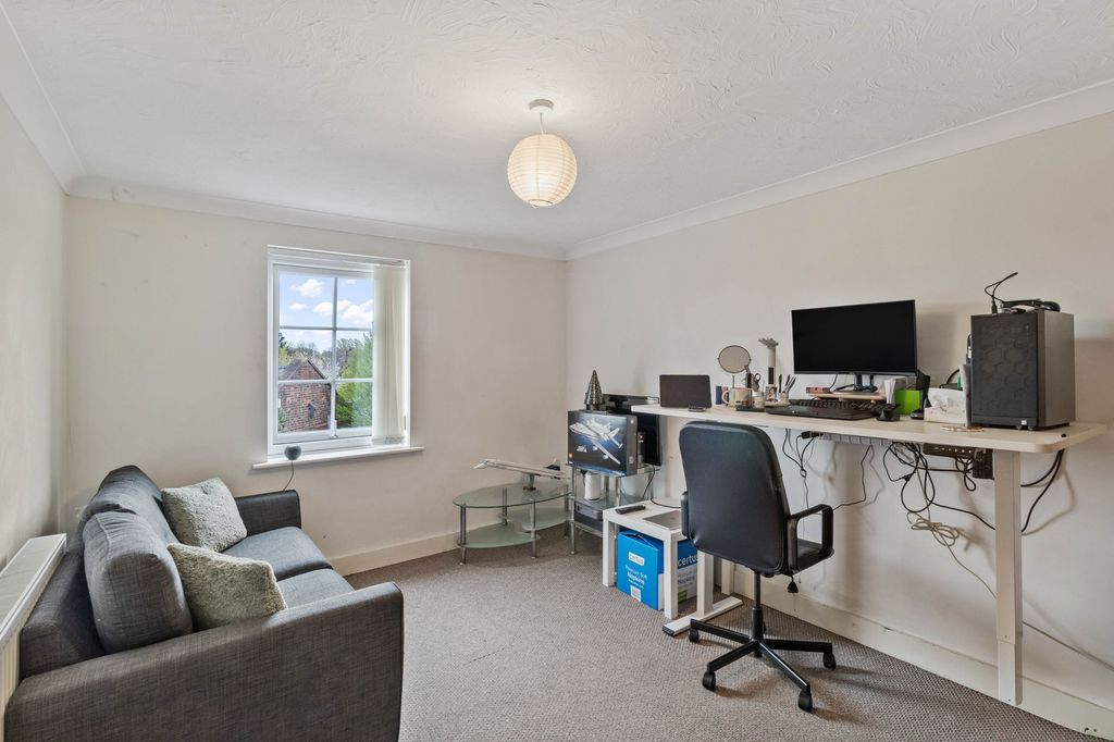 Property photo 2 of 12