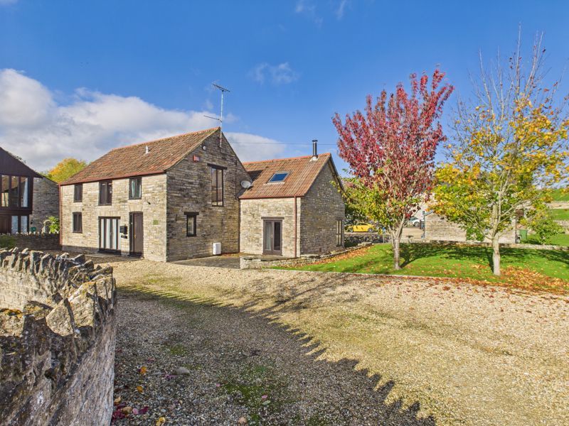 Property photo 1 of 30 Photo 7