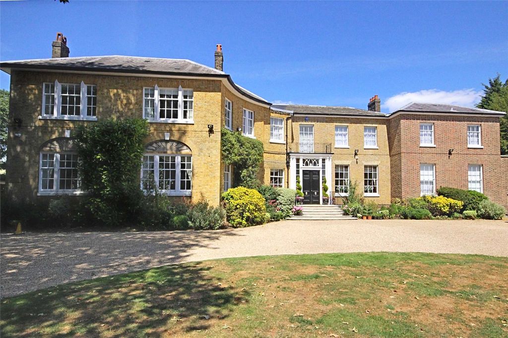 Property photo 2 of 28 Picture No. 22