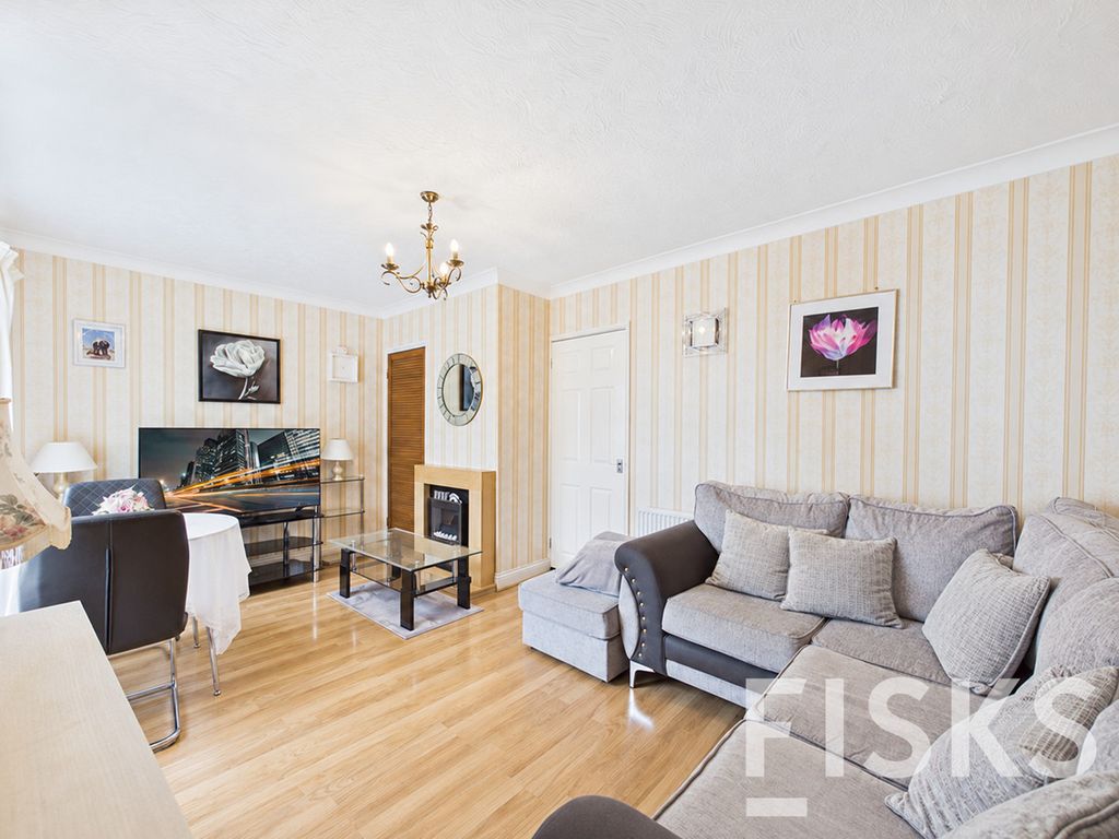 Property photo 2 of 13