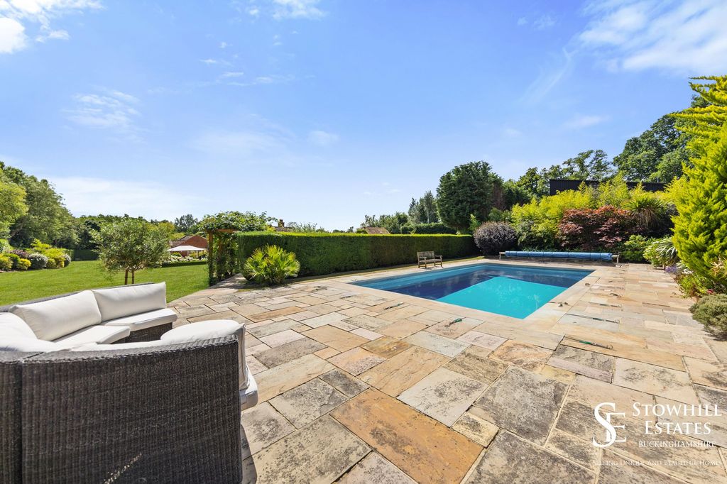 Property photo 3 of 41 Pool Terrace