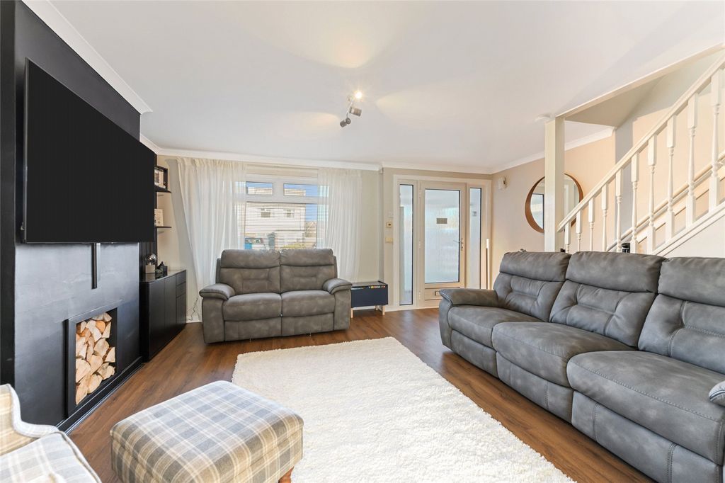 Property photo 2 of 24 Picture No. 02