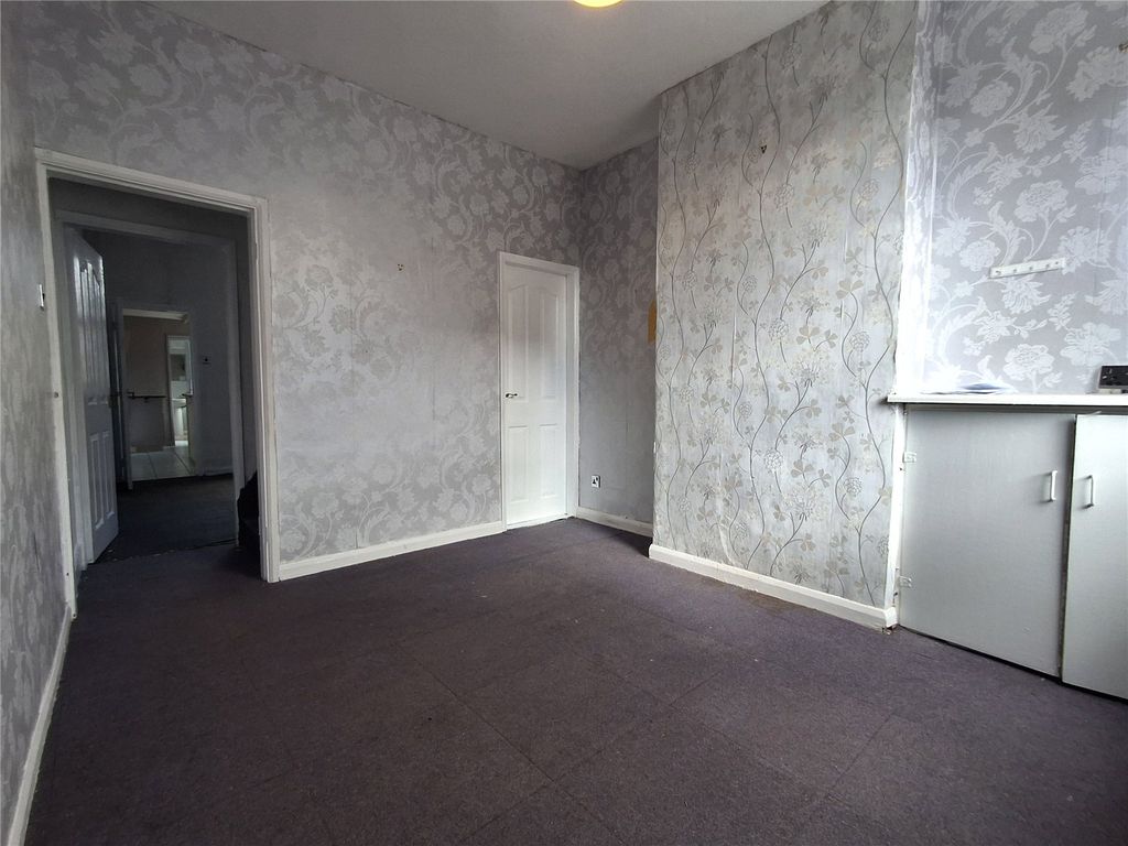 Property photo 3 of 12 Picture No. 06