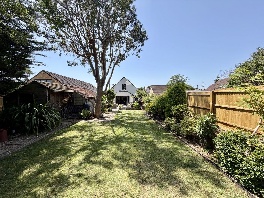 Property photo 3 of 28