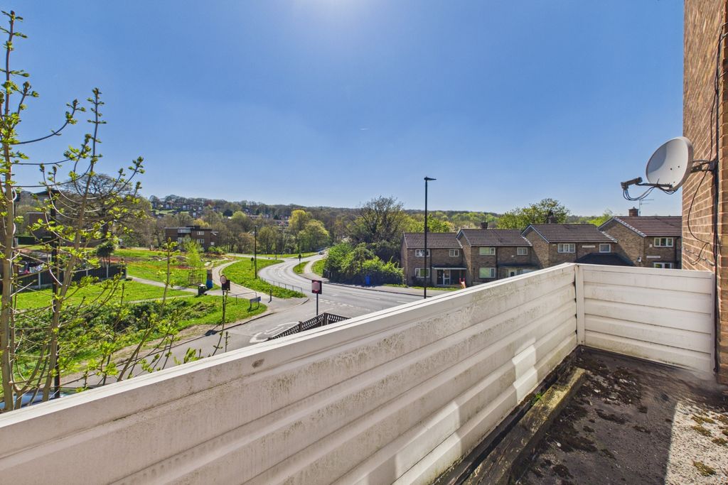 Property photo 2 of 19 Balcony