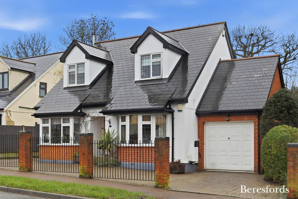 Property photo 1 of 29 Front