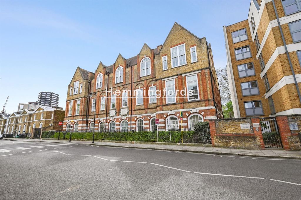 Property photo 2 of 14 09-Ceb~1.Jpg