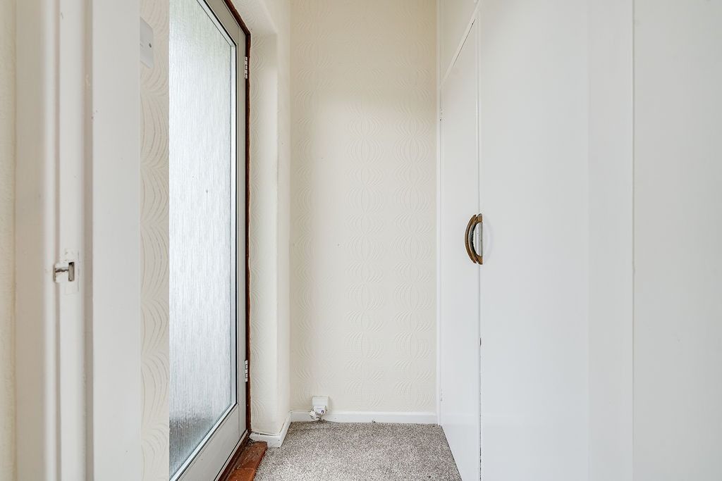 Property photo 2 of 20 4307615
