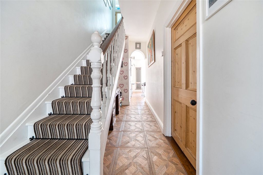 Property photo 2 of 18 Picture No. 06