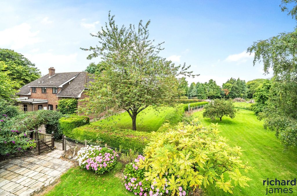 Property photo 3 of 27 Picture No. 95