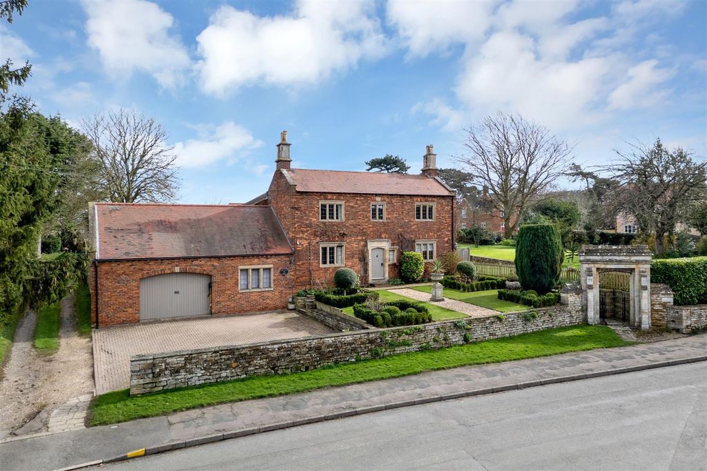 Property photo 1 of 42 77 High Street Web Ph-8.Jpg