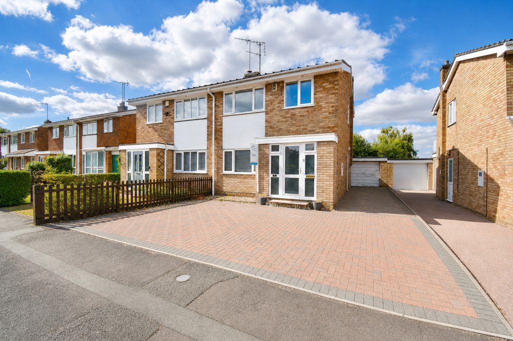 Property photo 1 of 7 Externalfront