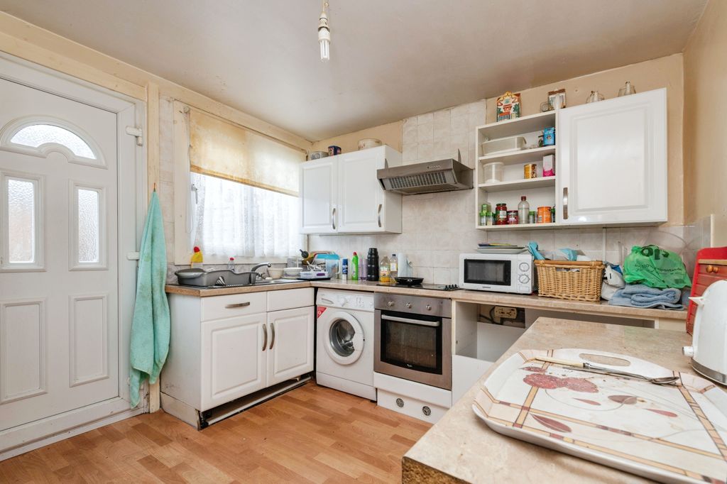 Property photo 2 of 15