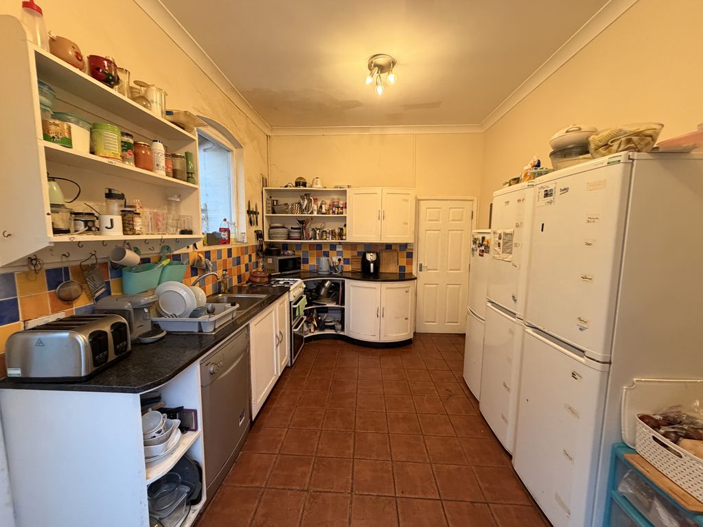 Property photo 2 of 9 Gallery