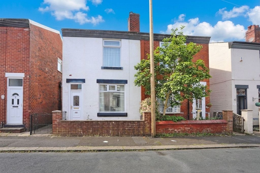 Property photo 1 of 16