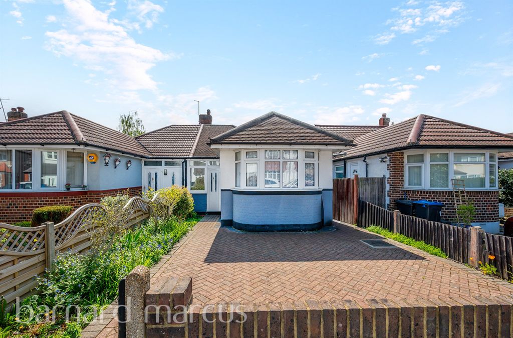 Property photo 1 of 9