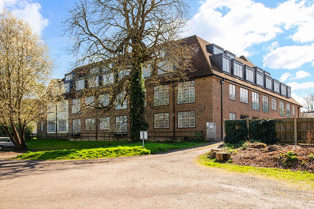Additional image 21 of 2 bed flat for saleLesbourne Road, Reigate RH2