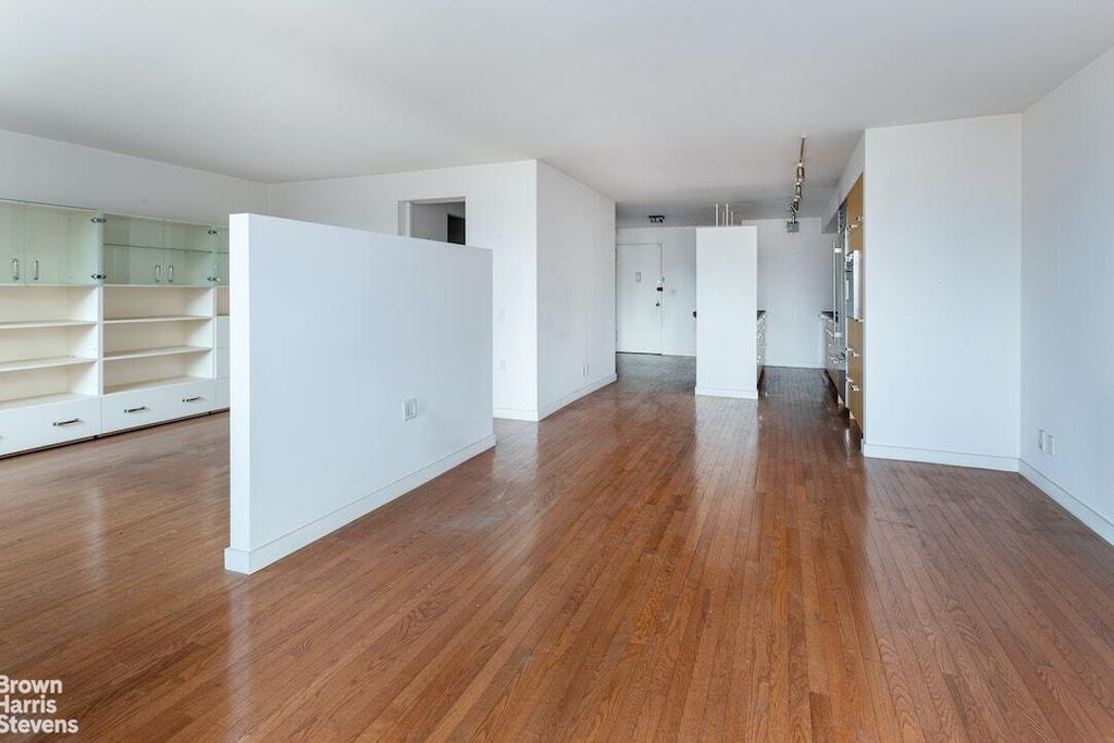 Property photo 3 of 13 <Alttext/>