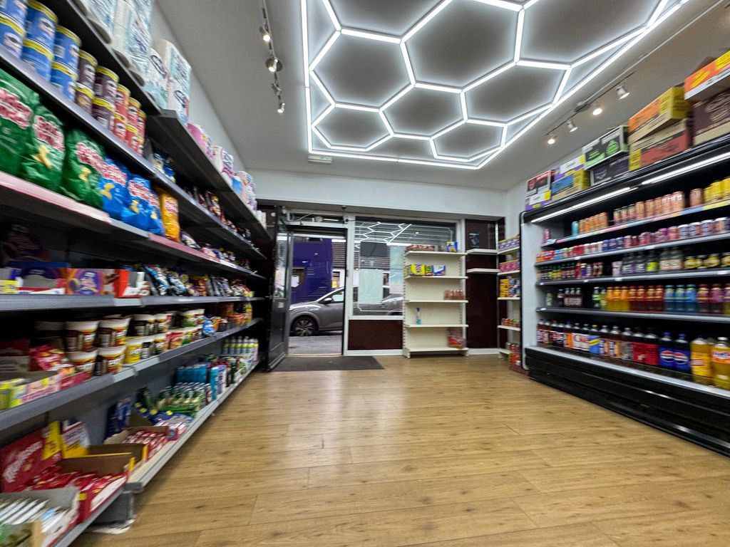 Property photo 3 of 12