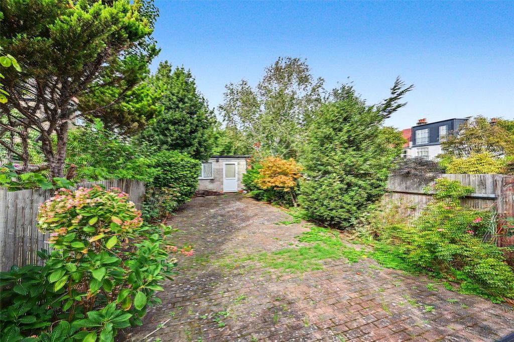 Property photo 3 of 8 Picture No. 05