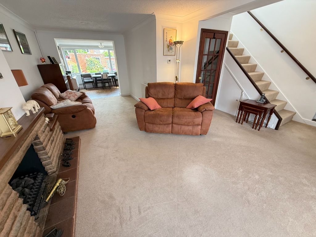 Property photo 2 of 16 5198362
