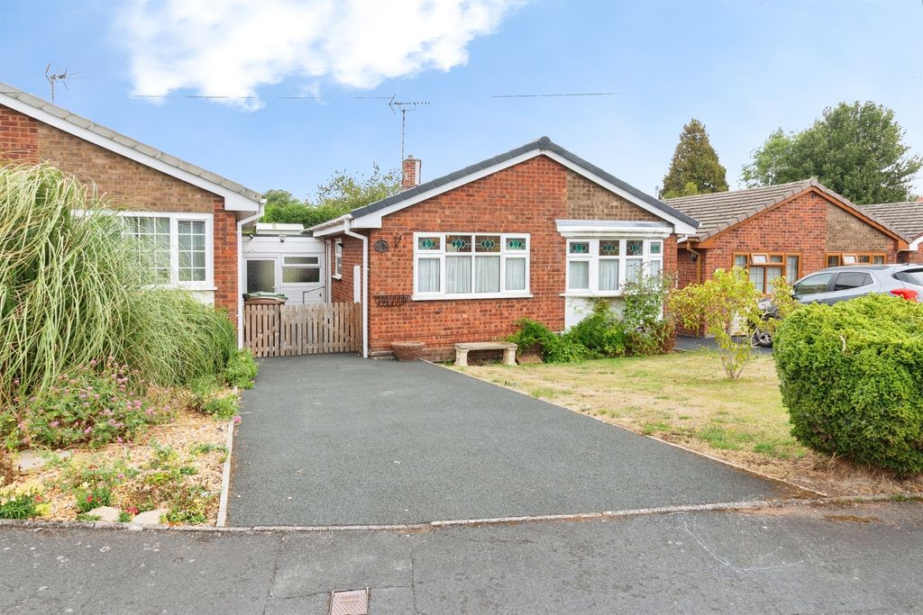 Property photo 1 of 12