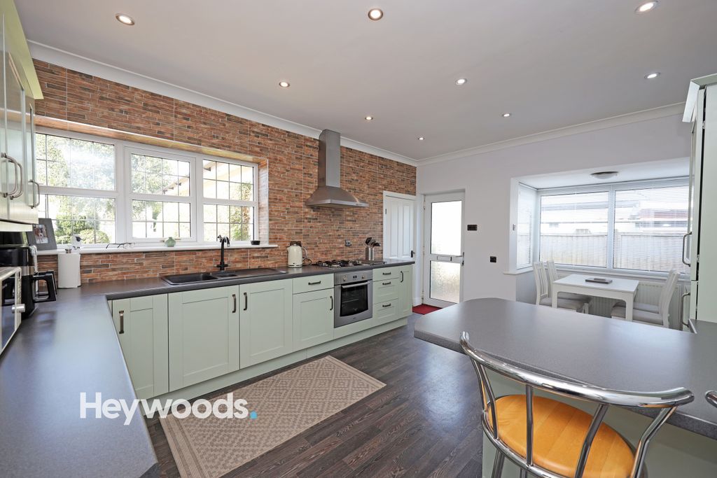 Property photo 3 of 37 0F1A3375