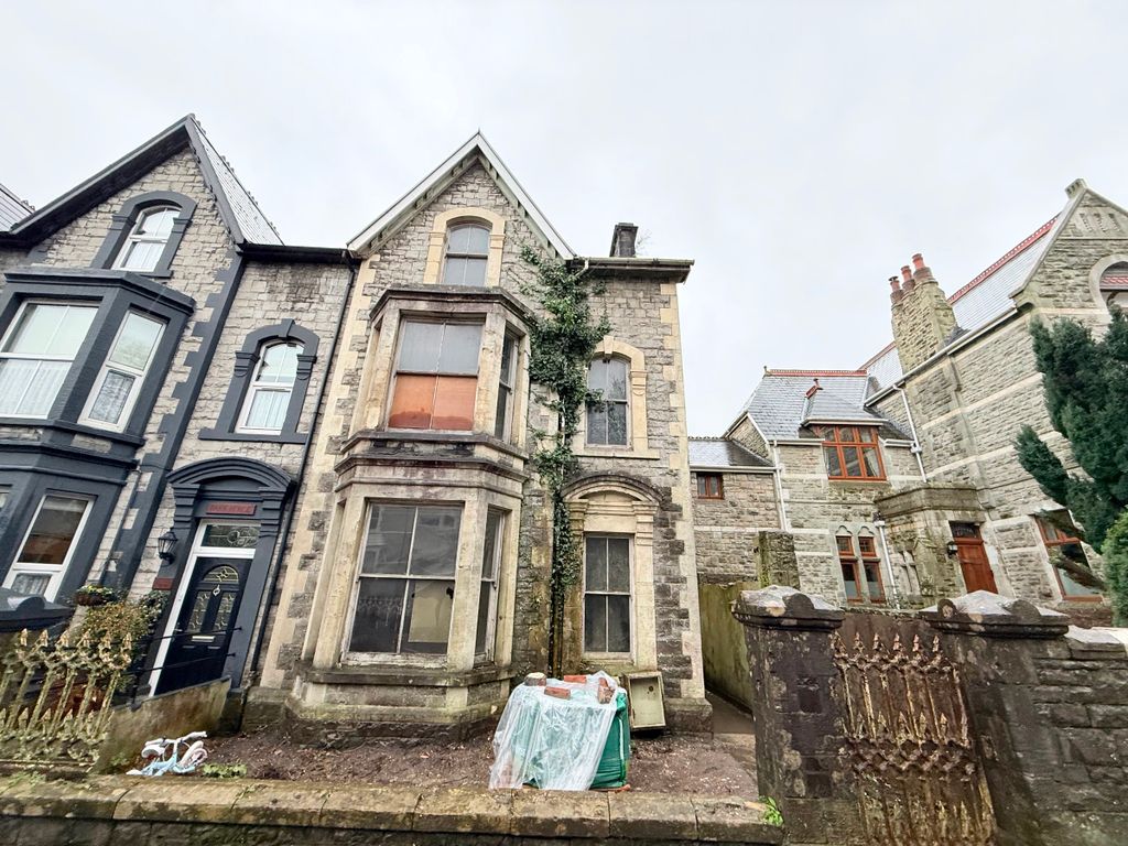 Property photo 1 of 20