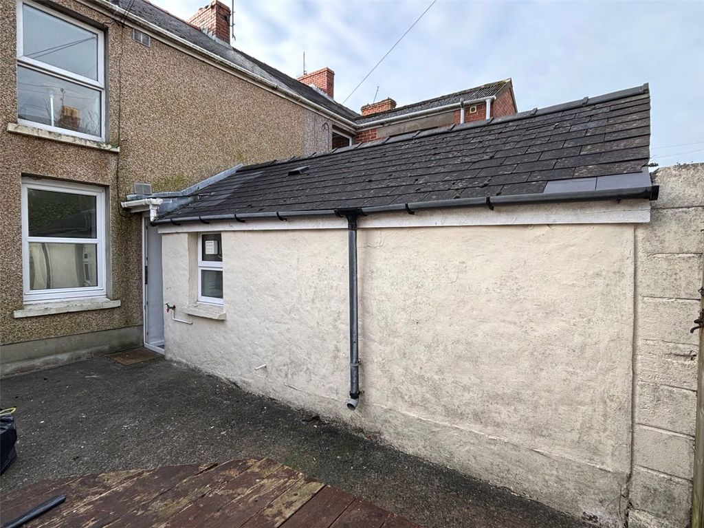 Additional image 19 of 2 bed end terrace house for sale233A & B, Robert Street, Milford Haven, Pembrokeshire SA73
