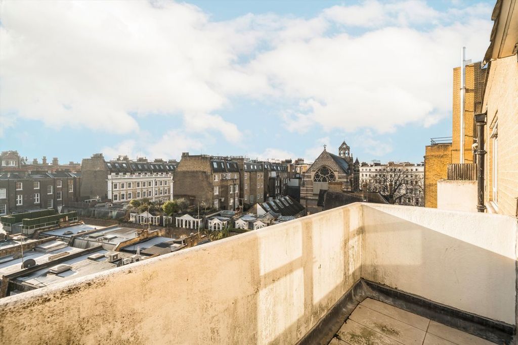 Property photo 3 of 4