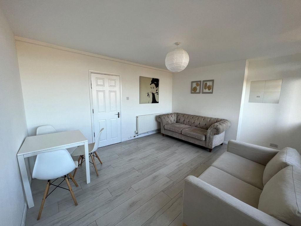 Property photo 1 of 20 5555740