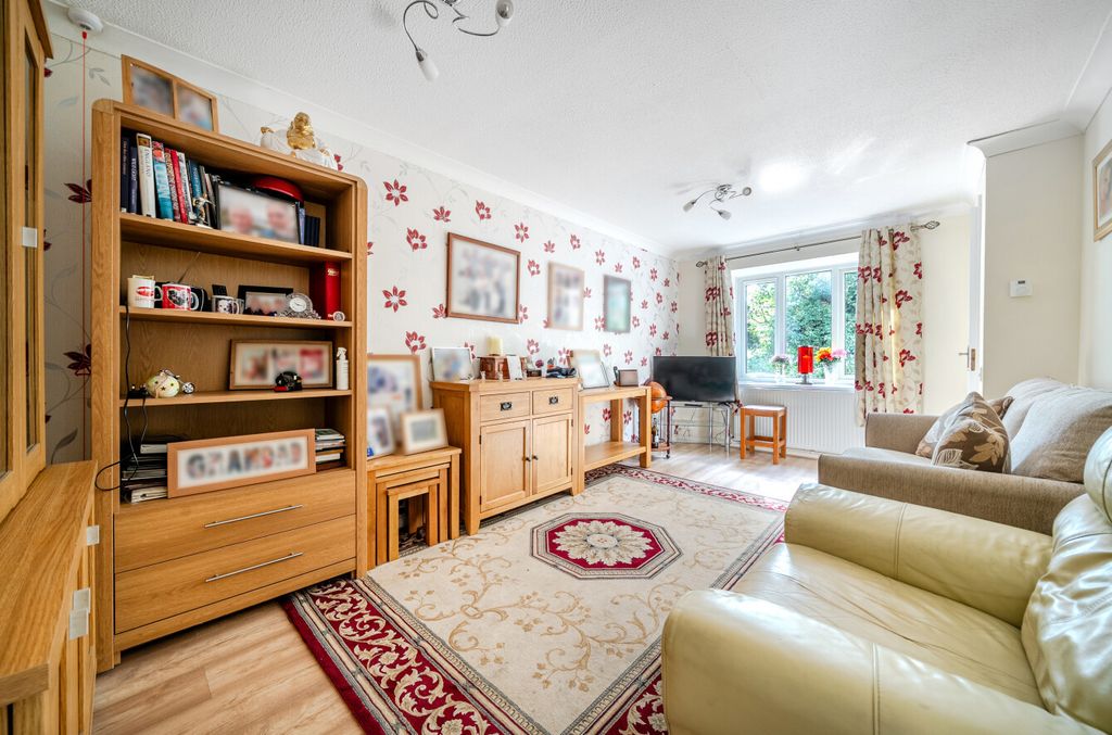 Property photo 2 of 19 1503103-2-6A86Ca2...