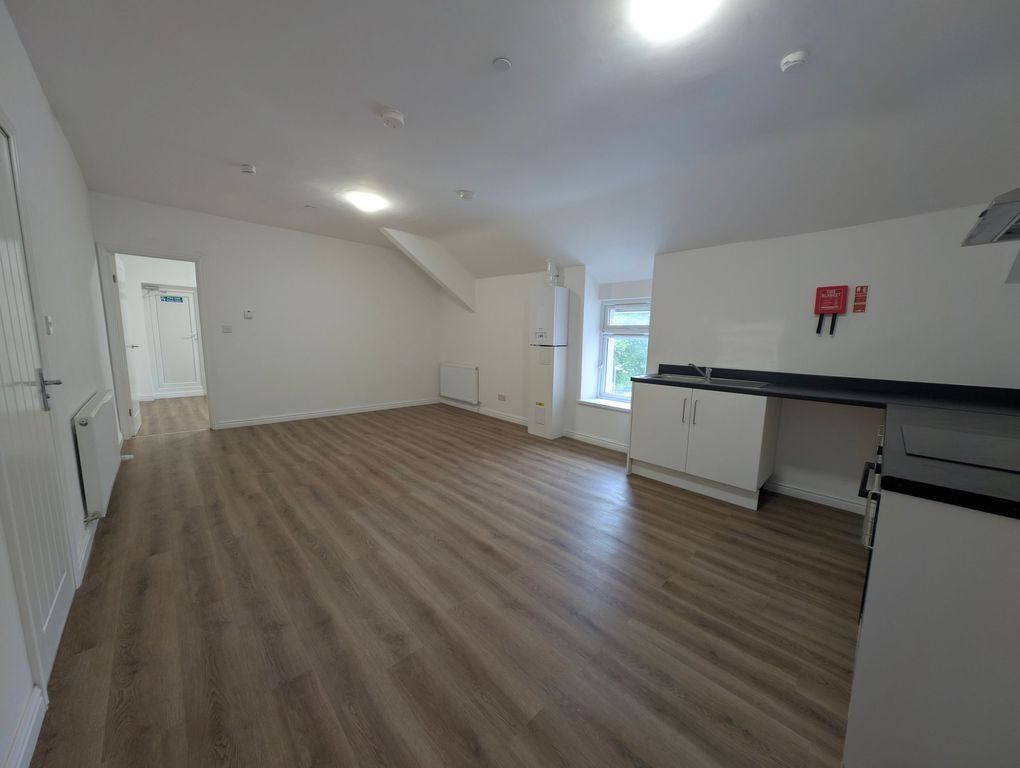 Property photo 2 of 4