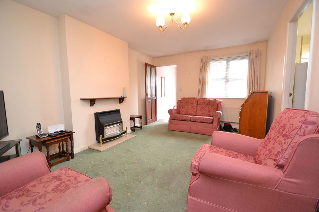 Property photo 2 of 13 Photograph 2