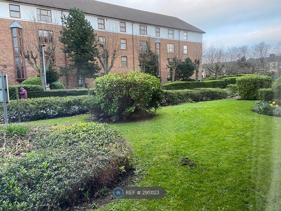Property photo 2 of 6