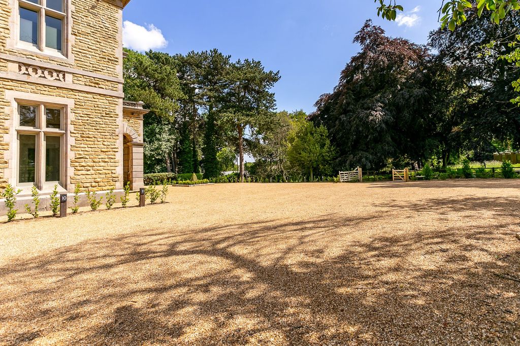 Additional image 15 of 2 bed flat for saleHemsworth Walk, Ripon HG4