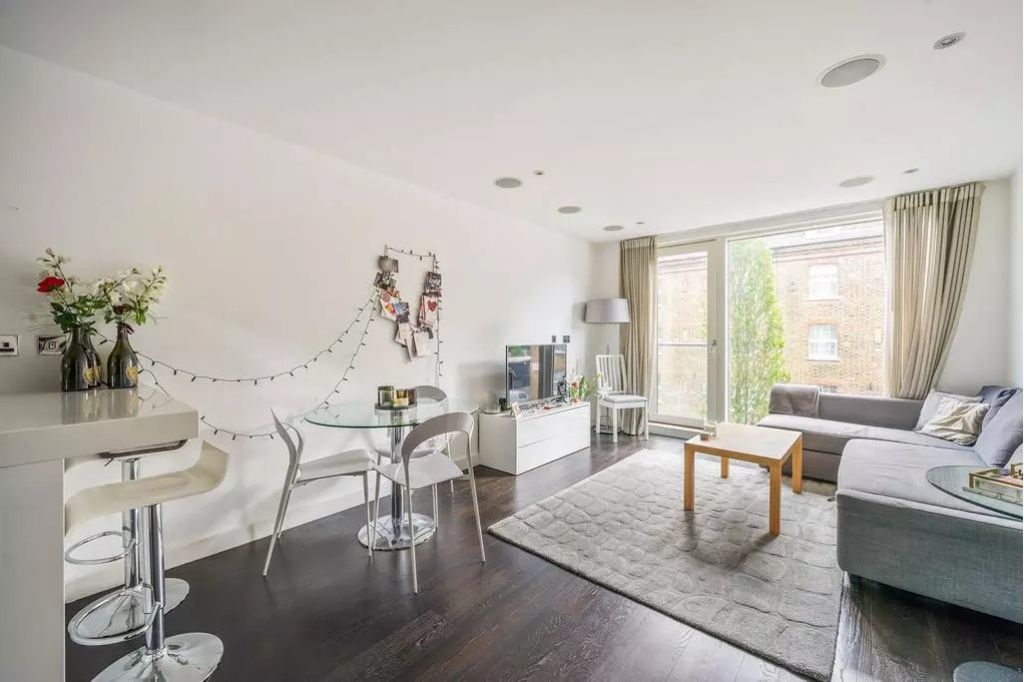 Property photo 1 of 9 3450981