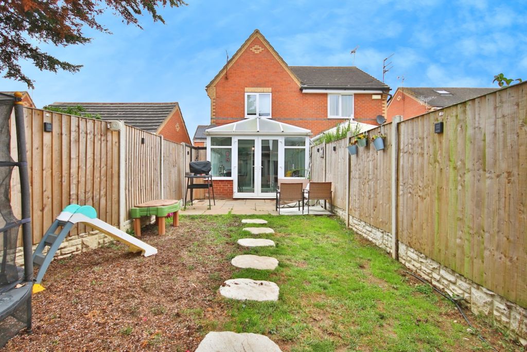 Property photo 2 of 13 4348445