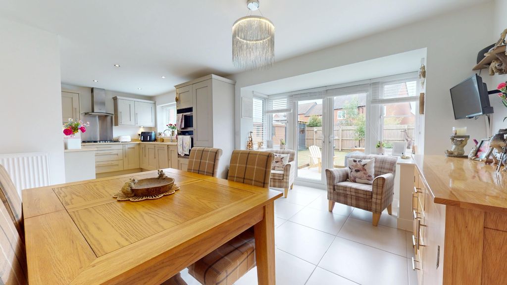 Property photo 2 of 26 4434264